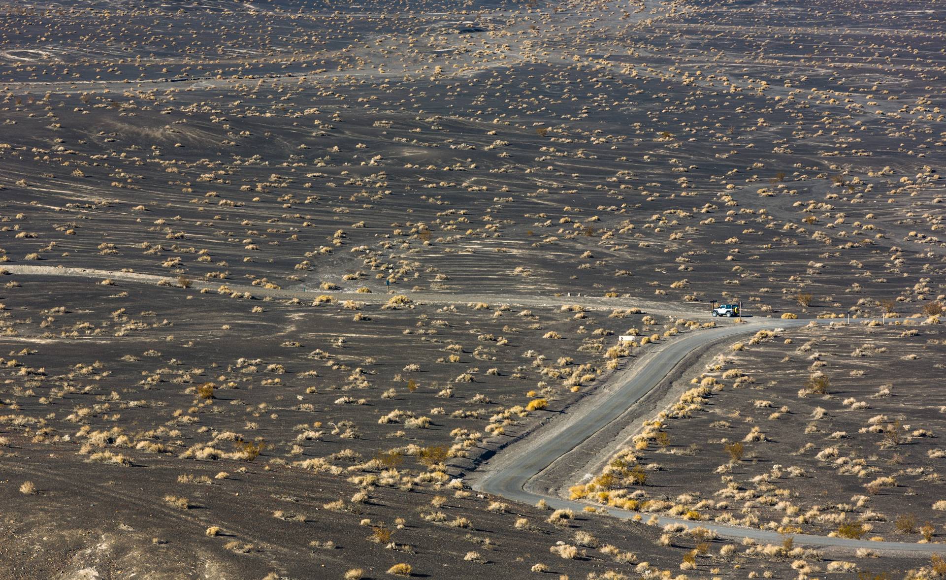 The road to Ubehebe Crater, The Historic Stovepipe Well, Death Valley National Park, California