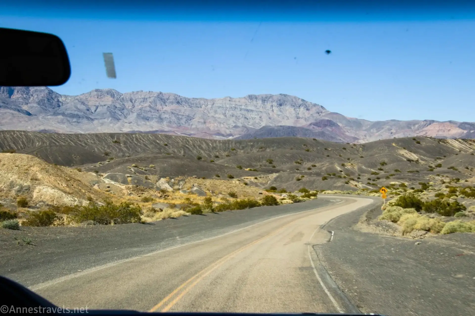 The road to Ubehebe Crater, The Historic Stovepipe Well, Death Valley National Park, California